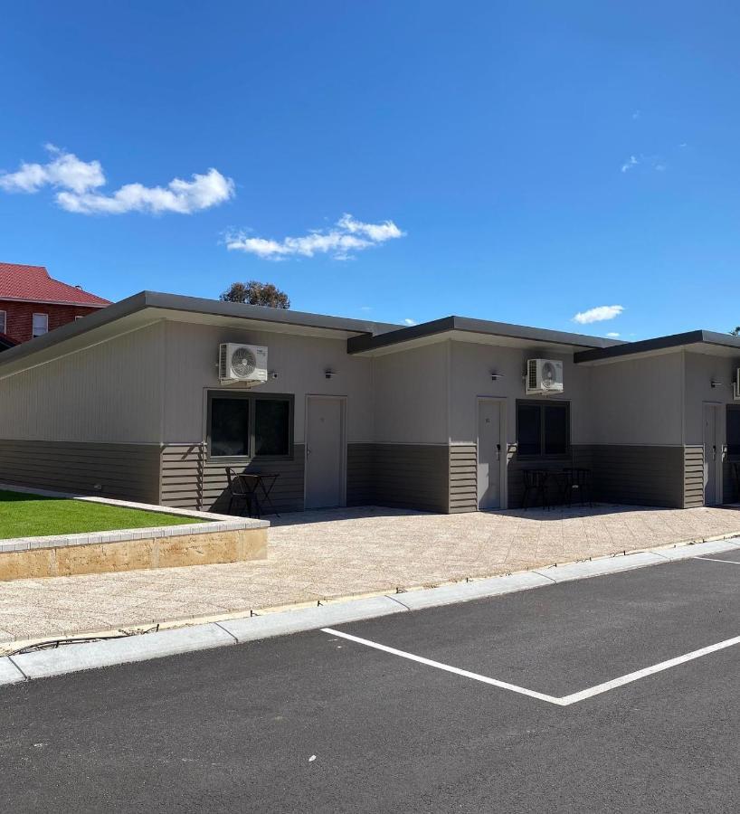 Victoria Hotel Toodyay Exterior photo
