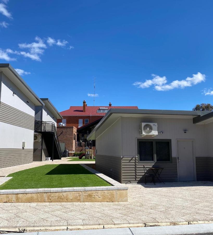 Victoria Hotel Toodyay Exterior photo